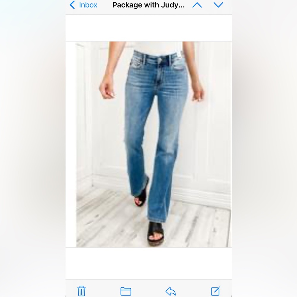 Judy Blue Lennox Mid Rise Vintage Bootcut denim jeans. Size 5/27 fits like a 6.